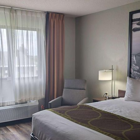 Super 8 By Wyndham Alexandria Mn Motel Eksteriør billede